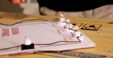CIRCUITOS ELÉCTRICOS SIMPLES CON SU DIAGRAMA CIRCUITOS ELÉCTRICOS SIMPLES CON SU DIAGRAMA